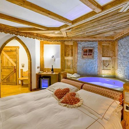 Chalet Pineta Relax Location Canazei Exterior photo