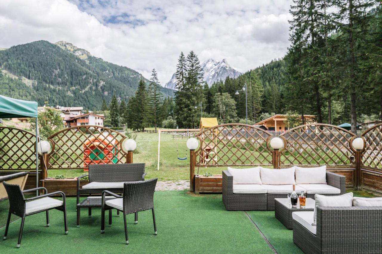 Chalet Pineta Relax Location Canazei Exterior photo