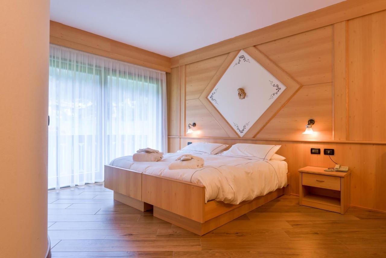 Chalet Pineta Relax Location Canazei Exterior photo