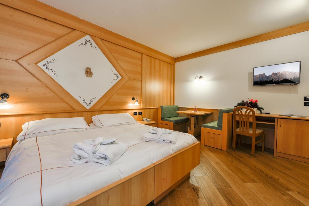 Chalet Pineta Relax Location Canazei Exterior photo