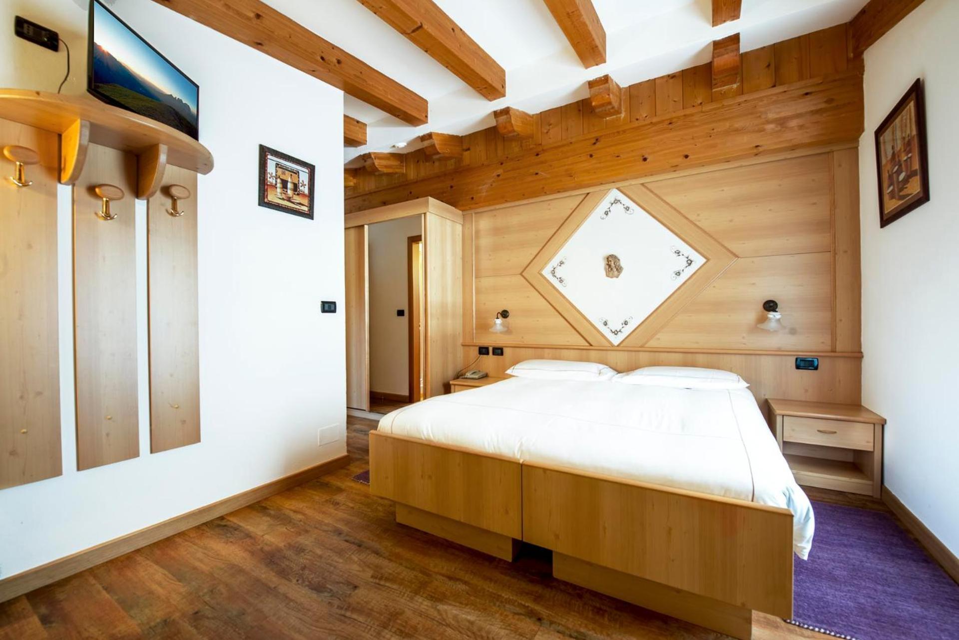 Chalet Pineta Relax Location Canazei Exterior photo