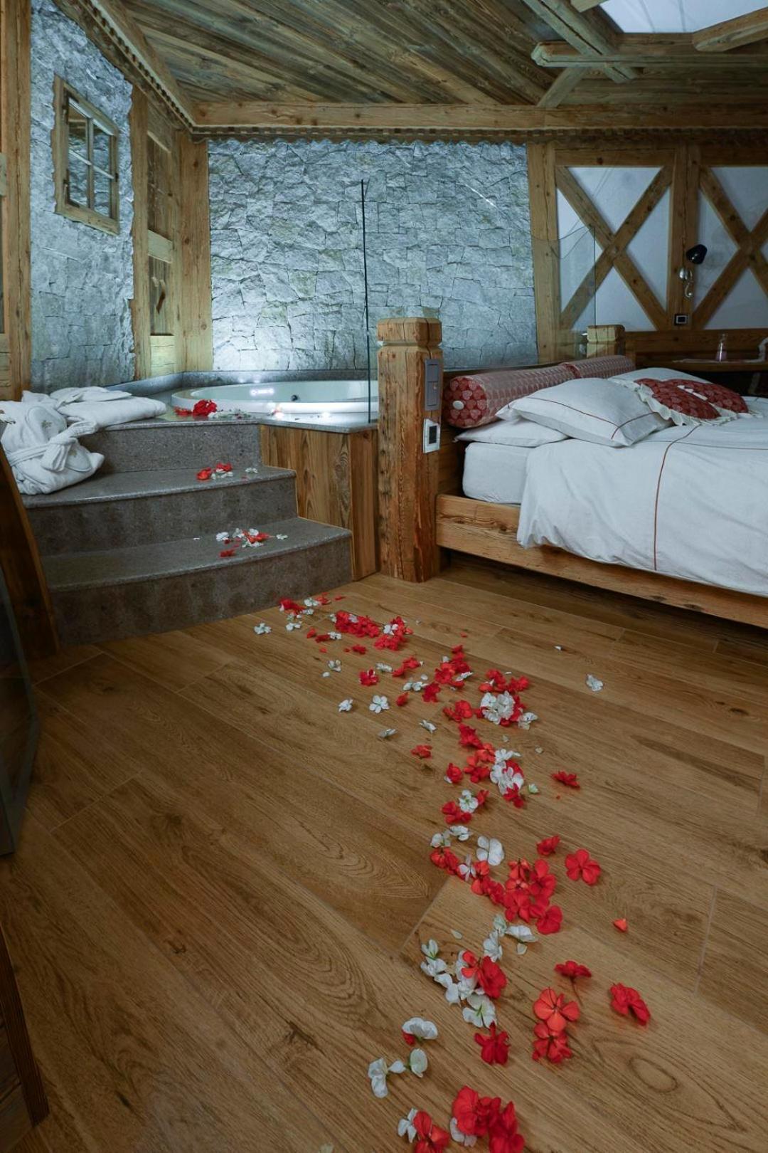 Chalet Pineta Relax Location Canazei Exterior photo