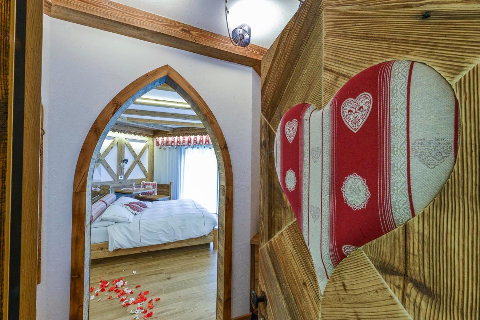 Chalet Pineta Relax Location Canazei Exterior photo