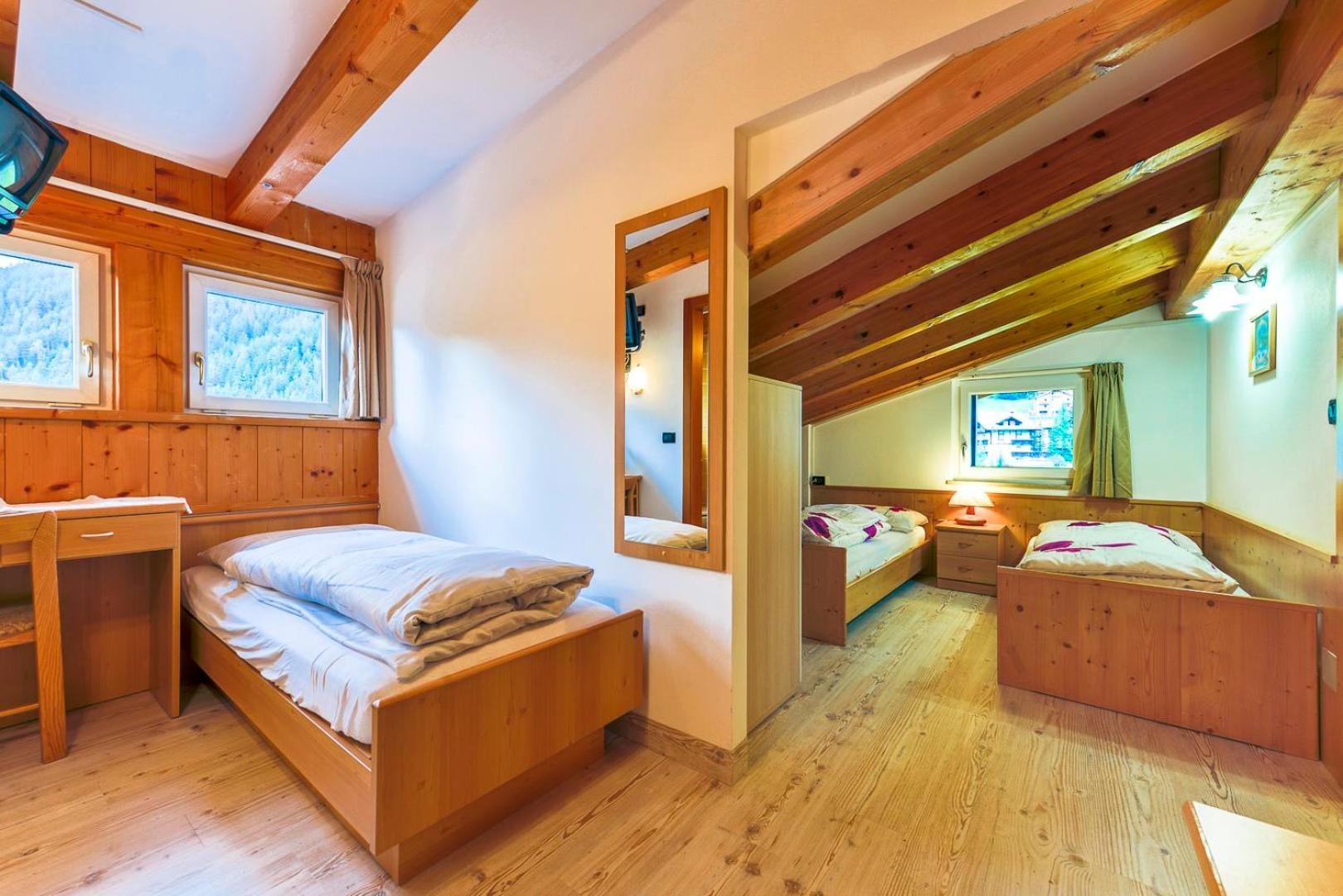 Chalet Pineta Relax Location Canazei Exterior photo