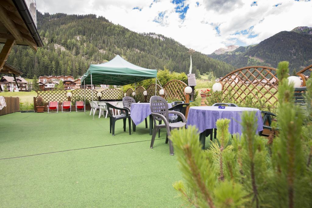Chalet Pineta Relax Location Canazei Exterior photo